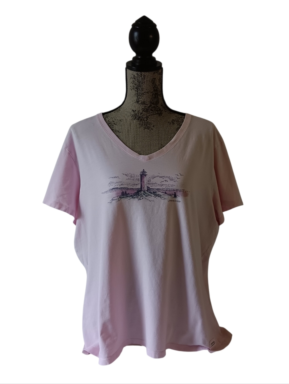 Life Is Good women's pink beach lighthouse short-sleeve t-shirt size 2XL